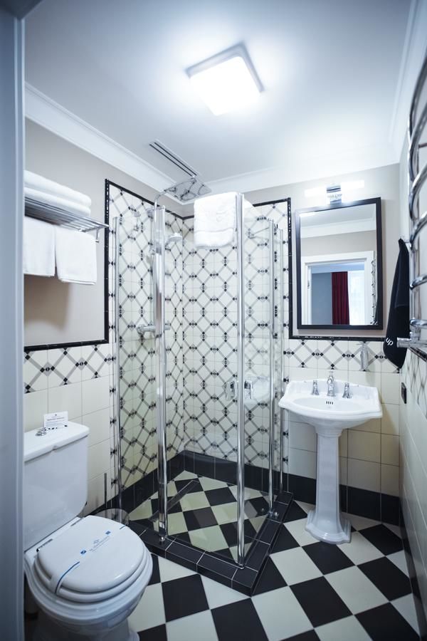 Отель Sherlock Holmes Boutique Hotel Львов