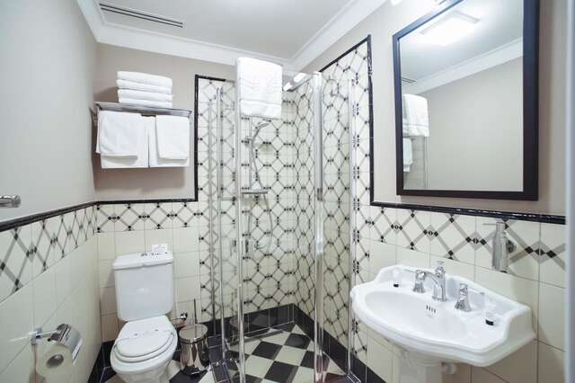 Отель Sherlock Holmes Boutique Hotel Львов-28