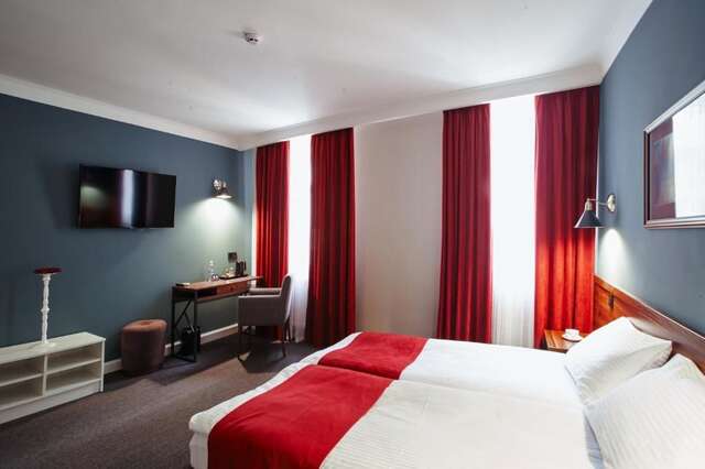 Отель Sherlock Holmes Boutique Hotel Львов-35